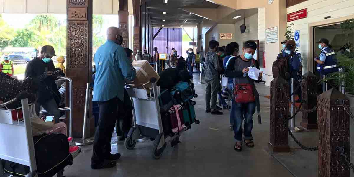 puncak-mudik-di-bandara-mozes-kilangin-hingga-h-3